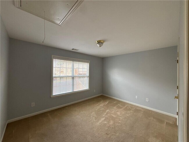 Building Photo - 230 Collins View Ct