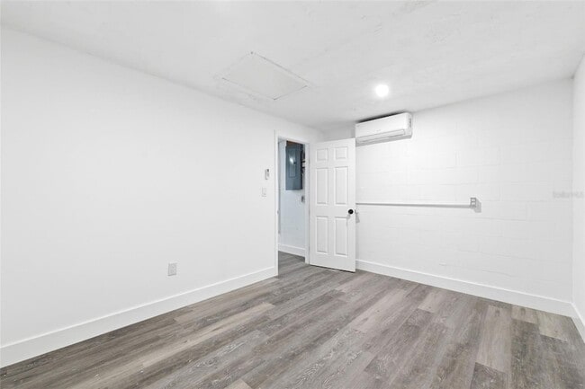 Building Photo - 3673 Rockaway Dr