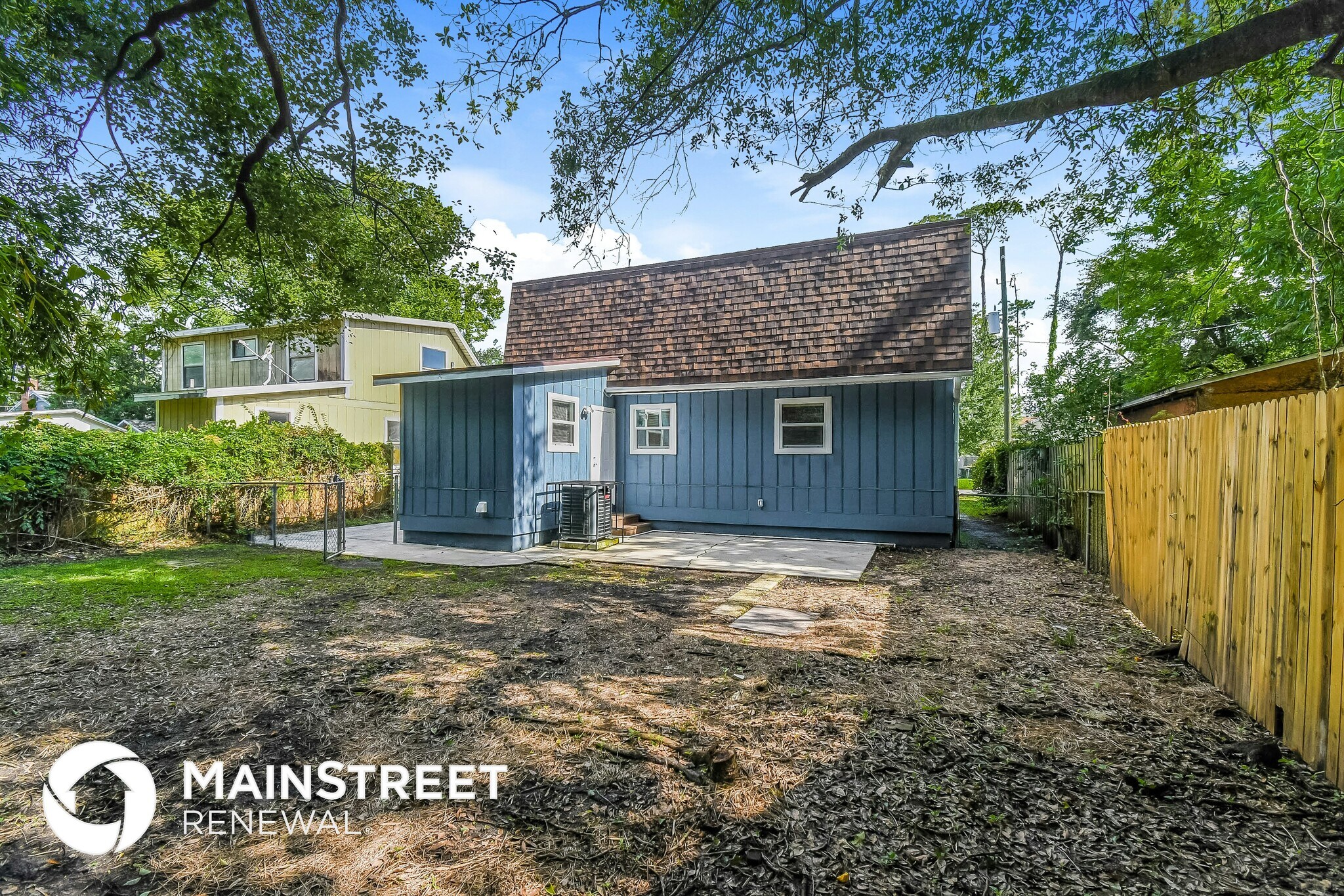 Building Photo - 4650 Buxton St