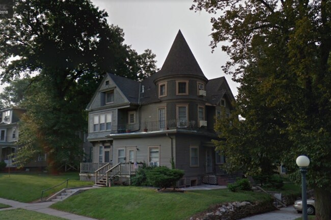 Building Photo - Vintage One Bedroom Apartment in Dundee
