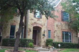 Building Photo - 8715 Lost Canyon Rd