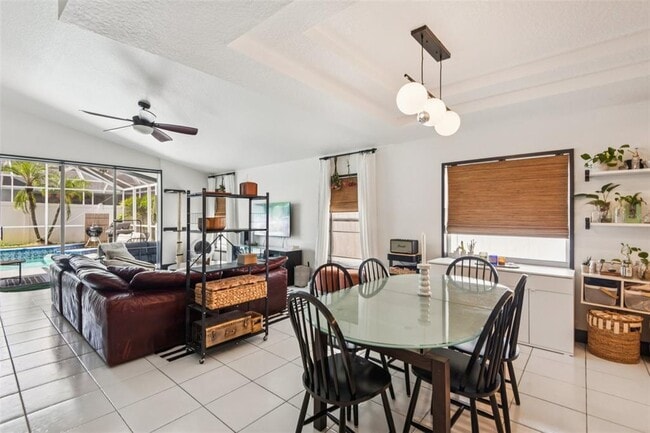 Building Photo - 1266 Paradise Lake Dr