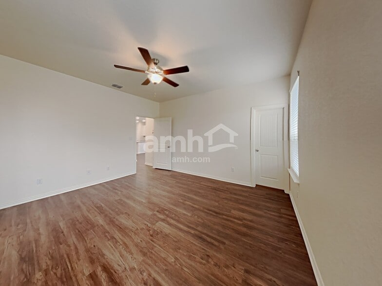 Building Photo - 380 Aspen Waters