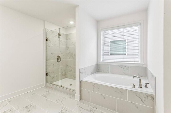 Building Photo - 313 Fraley Dr