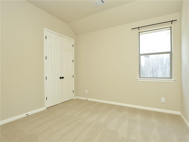 Building Photo - 120 W Adelanta Pl