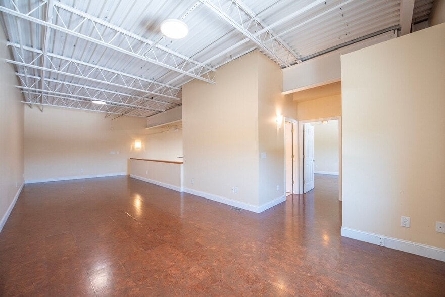 Building Photo - 212 Hice Ave