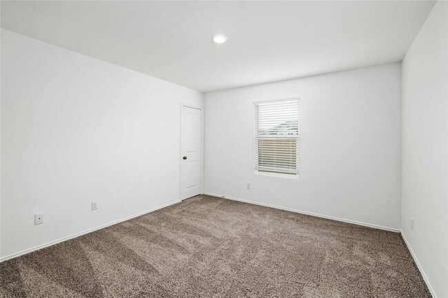 Building Photo - 416 Escondido Cir