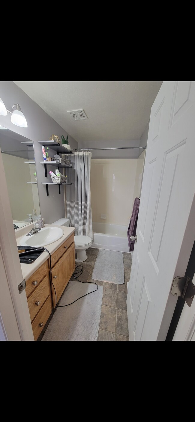 Building Photo - 11729 Gold Stone Dr