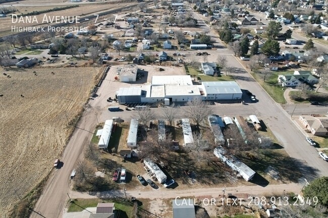 Building Photo - Dana Avenue - 7-7