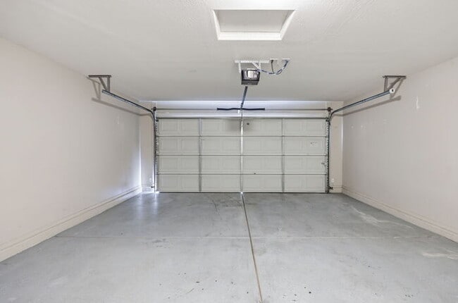 Building Photo - 2737 S Cupertino Dr