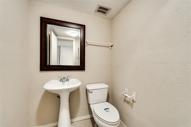 Building Photo - 403 Arborview Dr