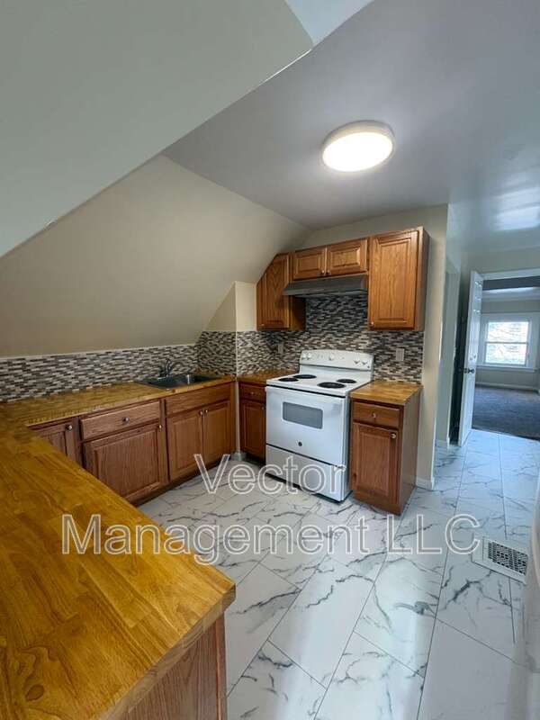 Building Photo - 1400 Ella T Grasso Blvd