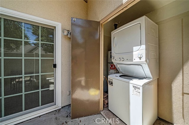 Building Photo - 15951 Alta Vista Dr