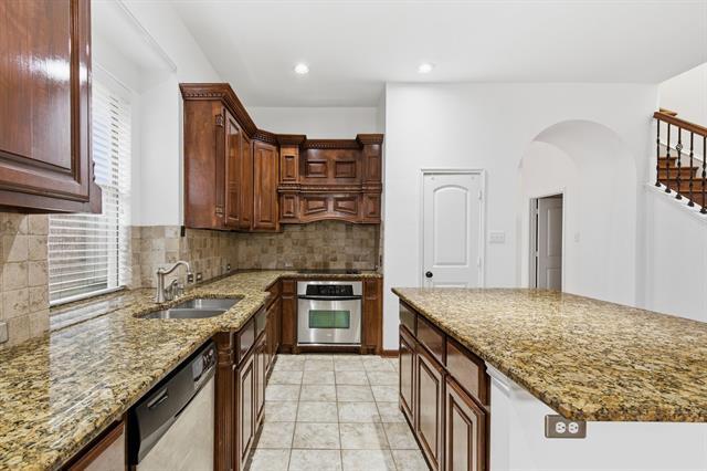 Building Photo - 2930 Coteau Way