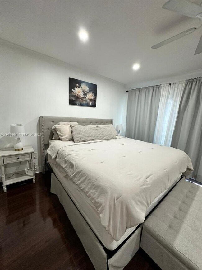 Building Photo - 12531 NW 7th Ln