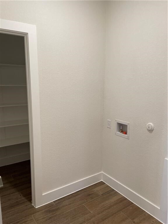 Building Photo - 624 Parkline Dr