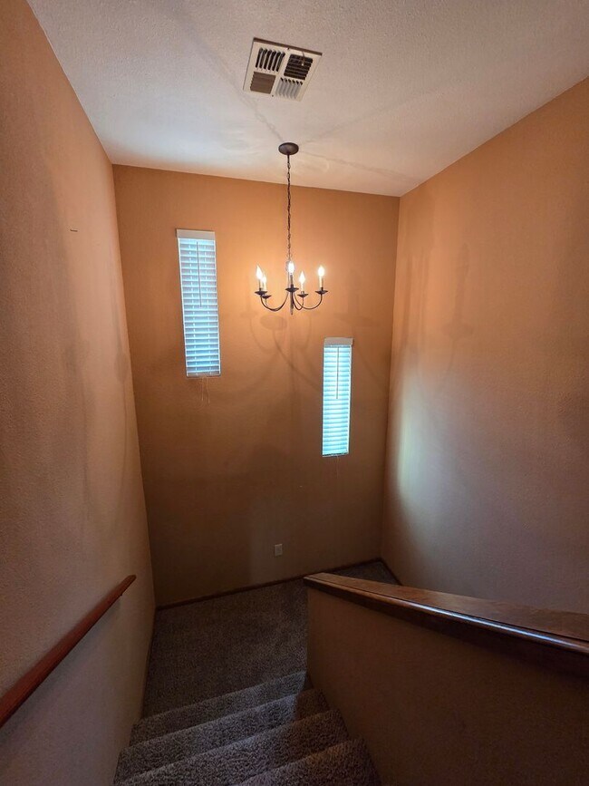 Building Photo - One of Kind 3 bed/2.5 bath home with 3 car attached garage located in BHC.