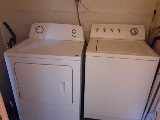 Building Photo - 12222 E Paradise Dr