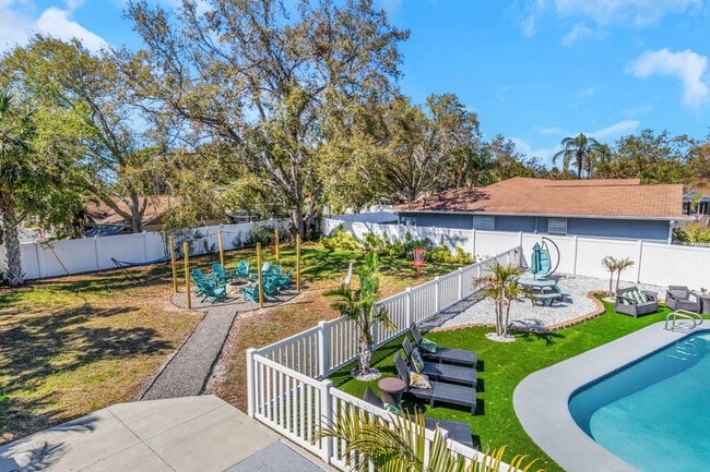 Building Photo - 1679 Tampa Rd