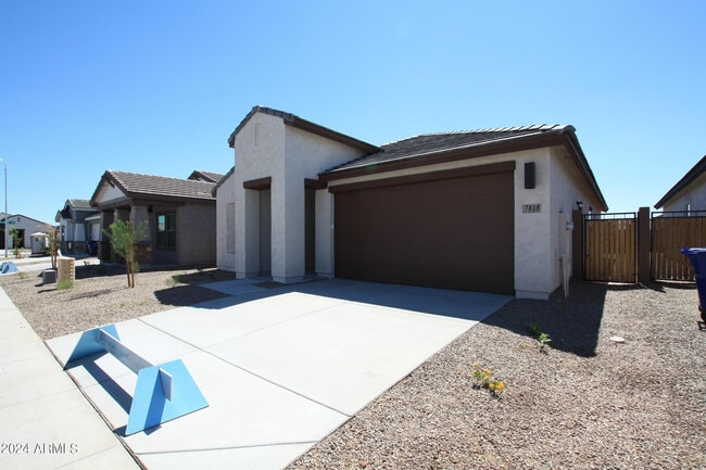 Building Photo - 7818 N 79th Ave