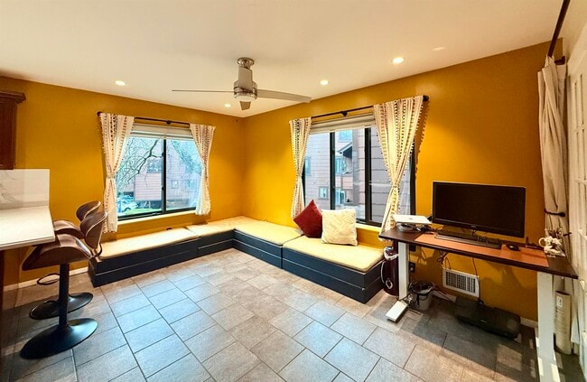 Building Photo - 195 Sandcastle Key