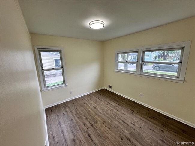Building Photo - 33050 John Hauk St