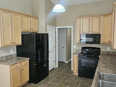 Building Photo - 7053 Blade Beak Ln