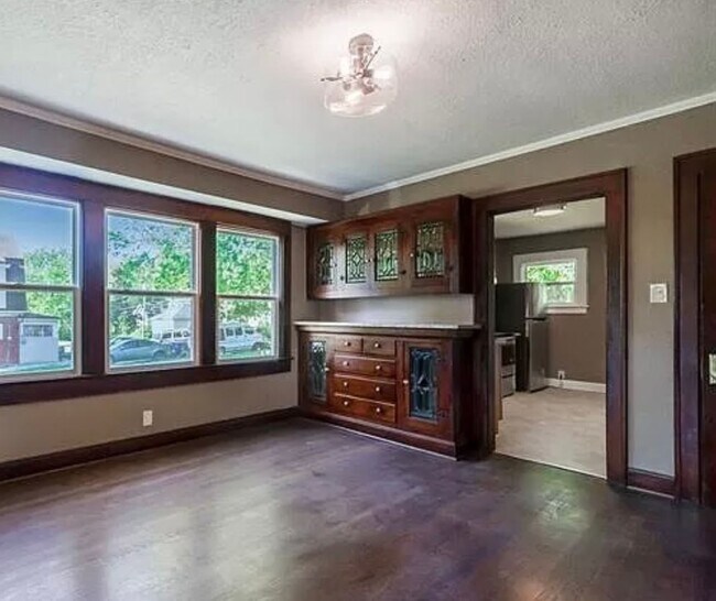 Building Photo - Cute 3 Bedroom Home For Rent