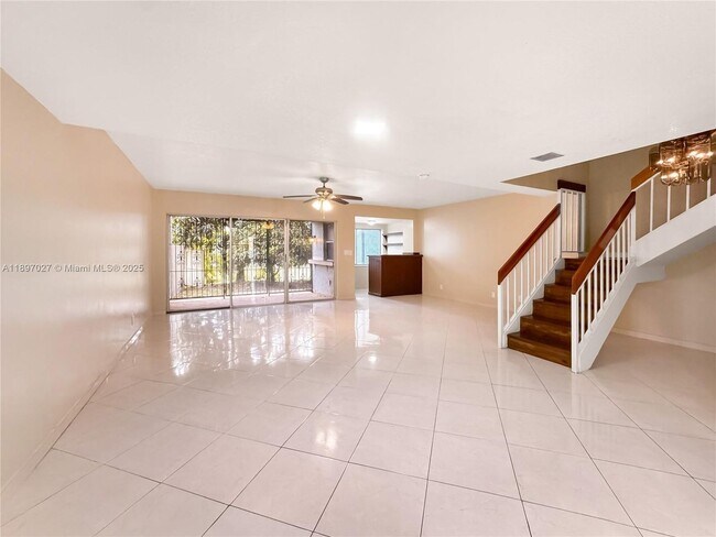 Building Photo - 5608 NW 19th St