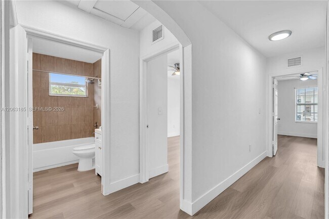 Building Photo - 140 NW 70th St