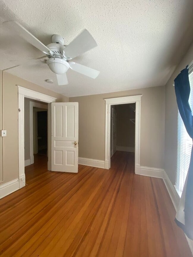 Building Photo - $2,250 | 3 Bedroom, 1.5 Bathroom House | NO PETS | Available for Immediate Move In!