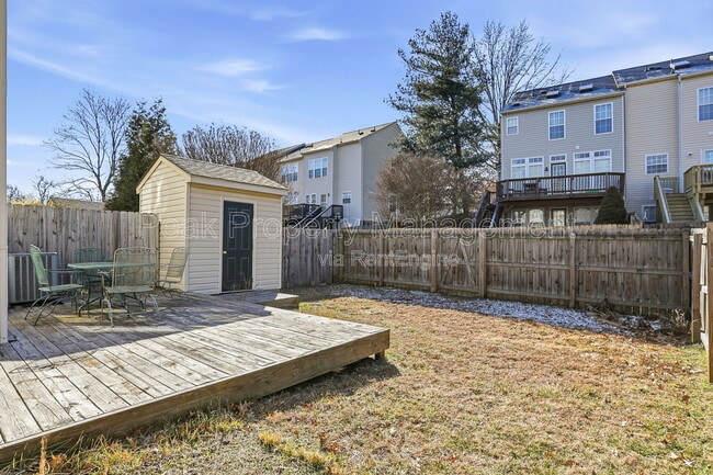 Building Photo - 2930 Queensland Dr