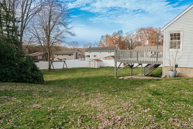 Building Photo - 15 Great Oak Ln