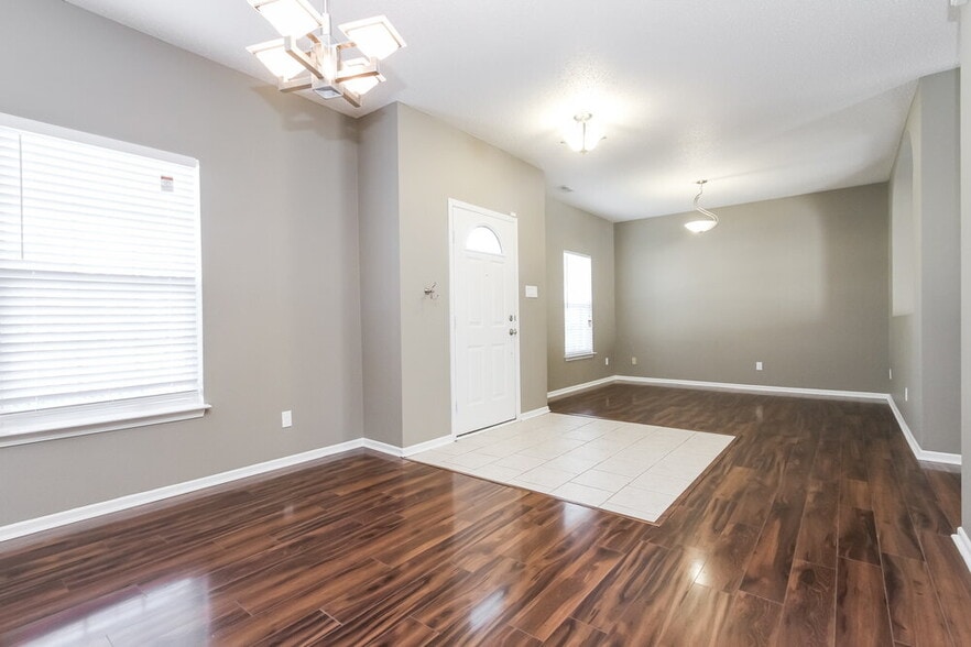 Building Photo - 14134 Moonlight Path