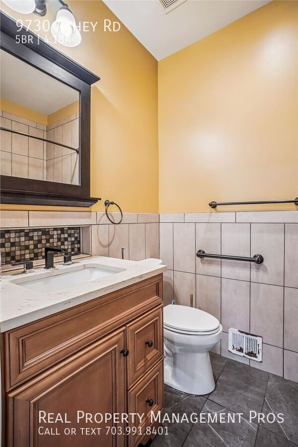 Building Photo - 9730 Athey Rd