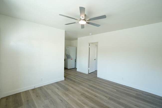 Building Photo - 3447-3449 Dwight Ave