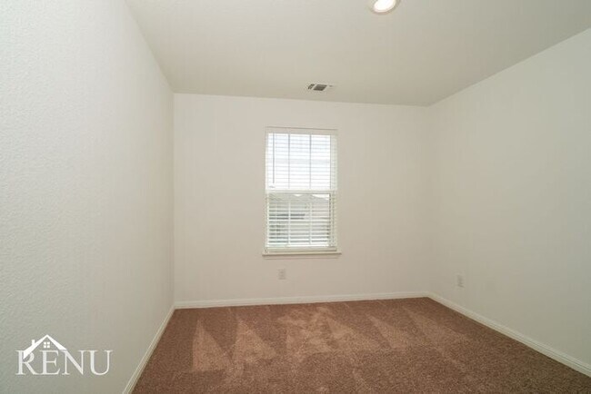 Building Photo - Coming Soon! First Month Free!