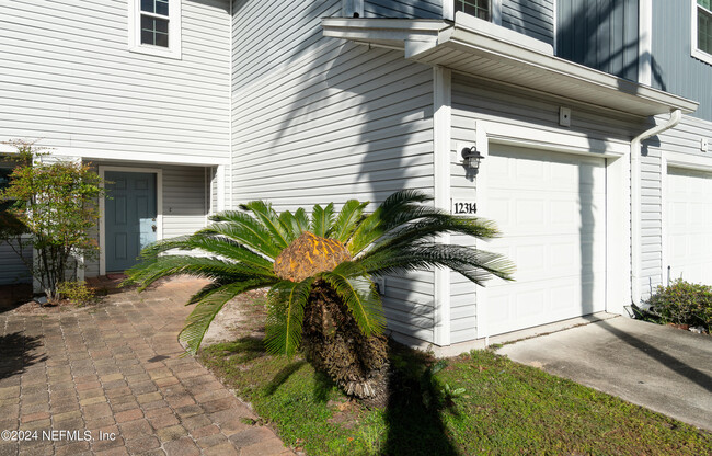 Building Photo - 12314 Mangrove Forest Ct