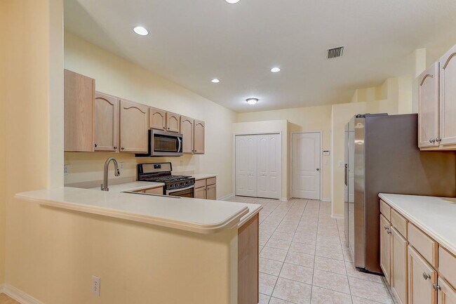 Building Photo - 19332 Everton Pl