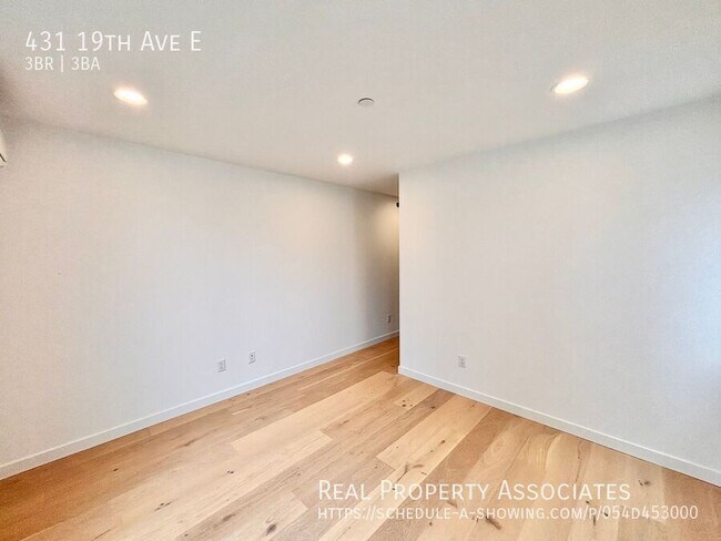 Building Photo - 431 19th Ave E