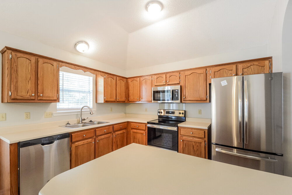Building Photo - 6202 Morgan Manor Cove