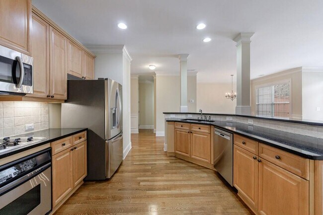 Building Photo - 10293 Midway Ave