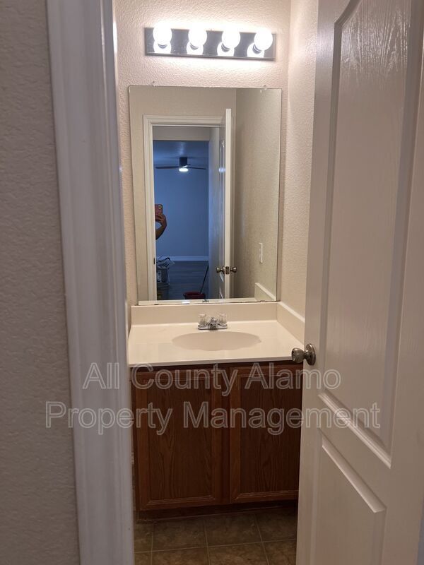 Building Photo - 7431 Cedar Farm