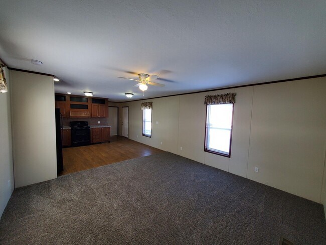 Building Photo - 3 Sparrow Hill Dr