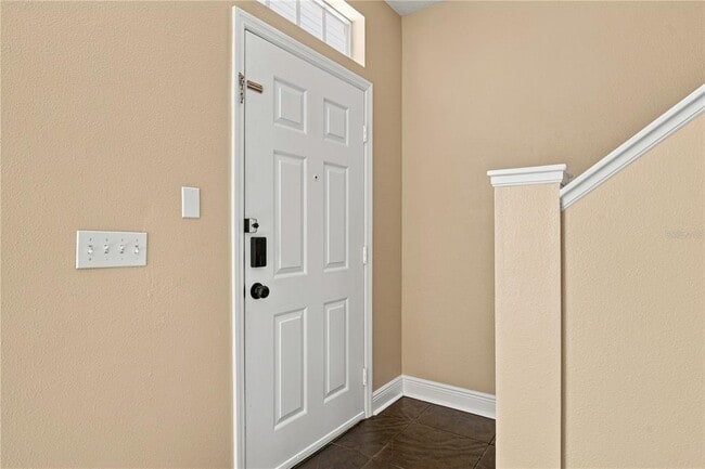 Building Photo - 13710 Forest Lake Dr