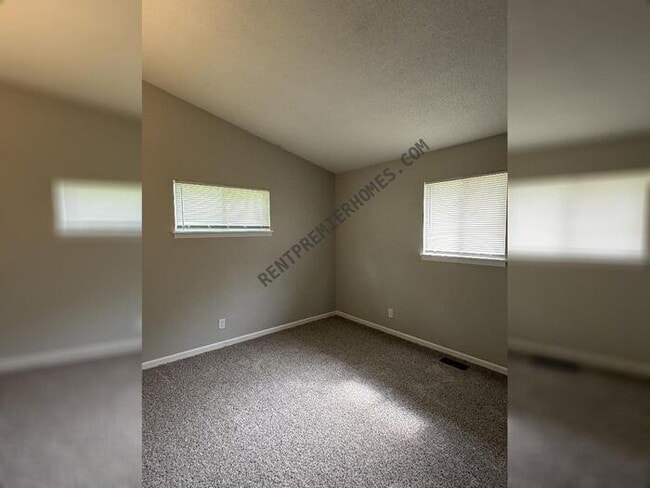 Building Photo - 7318 L St