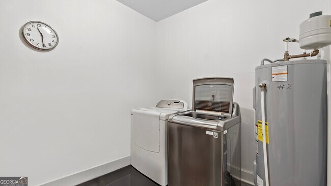 Building Photo - 610 Madola Rd