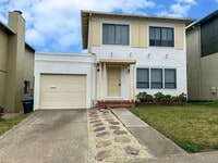 Building Photo - Renovated Single-Family Home in Pacifica!