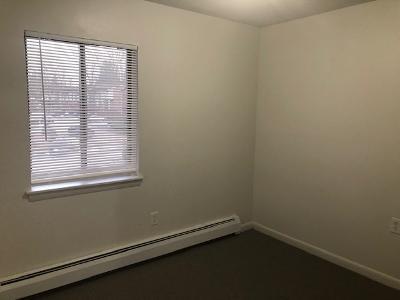 Building Photo - 244 Oakville Ave