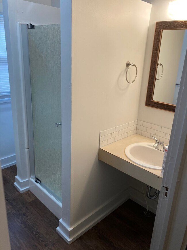 Building Photo - PRE-LEASING